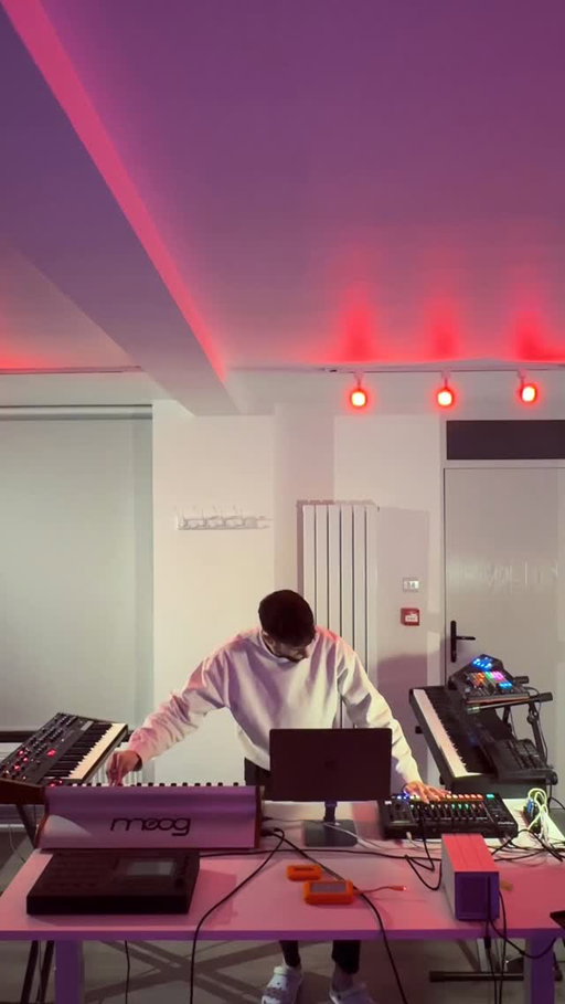 Italian-British artist and producer TWAN, winner of ADE’s Demolition XXVI, delivers an electrifying live performance of his latest release “Senti Come Balla” - captured exclusively for Mixmag ahead of his upcoming London show this November

#amsterdamdanceevent #ade #liveelectronicmusic