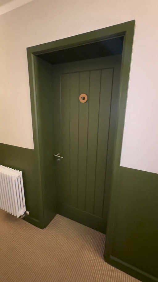 Step aside, there is a new hotel reviewer in town. #anotherplace #ullswater #lakedistrict #hotel #spa #childfree
