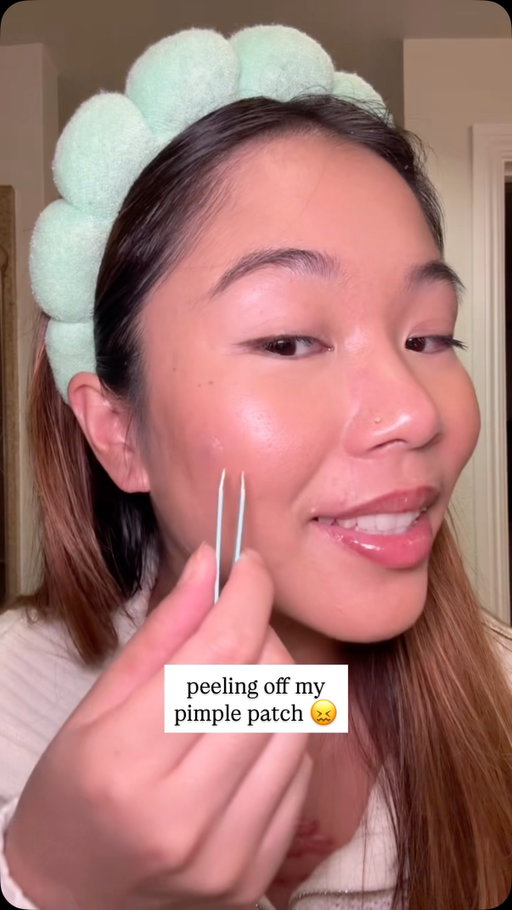 im back with more pimple patch peels 😈
--
products used:
@theinkeylist pimple patches
--
#skincare #acneskincare #acne #pimplepatch #pimplepatchpeel #skincareroutine