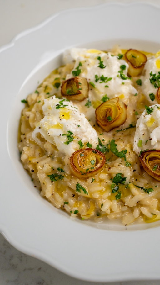 Leek & Burrata Risotto

I feel like Risotto is growing me over the years and I can say that is a stample in my kitchen, with the popluar one being the mushroom risotto. As big fun of leeks this combo created a delcious bite that is hard not too love. The burrta as bring her special texture, and the conrast of the cold cheese to the warm risotto is unbeatable. 

Full recipe in the link in bio or go to: https://www.provecho.co/breadbakebeyond

Leek risotto
Leek recipes
Italian comfort food
Dinner ideas
Gourmet home cooking

#easyrecipes #dinneridea #risotto #leek