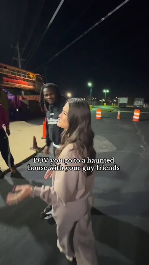we spent more time arguing @hauntedwebscreampark 🤣🤣🤣 #reels #viral #funny #trending #bestfriends #hauntedhouse