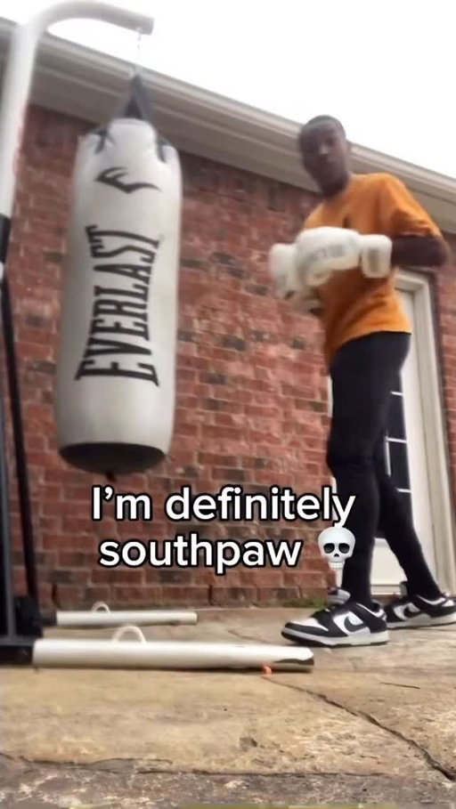 Bro discovered his superpower right in front of our eyes 💀 (via/straightuphandcannons/TT) #boxing