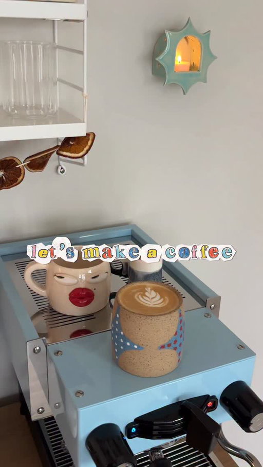It’s cloudy today so we had to bring out the candles 🕯️🍂
.
.
#espresso #latteart #aesthetic #espresso #ceramics #mugs #lineamicra #fiorenzatoallground #tamper #cups #blue #colorful #coffee #icedcoffee #coffeeroutine #coffeemorning #milk #article #stringshelves #coffeebygracee