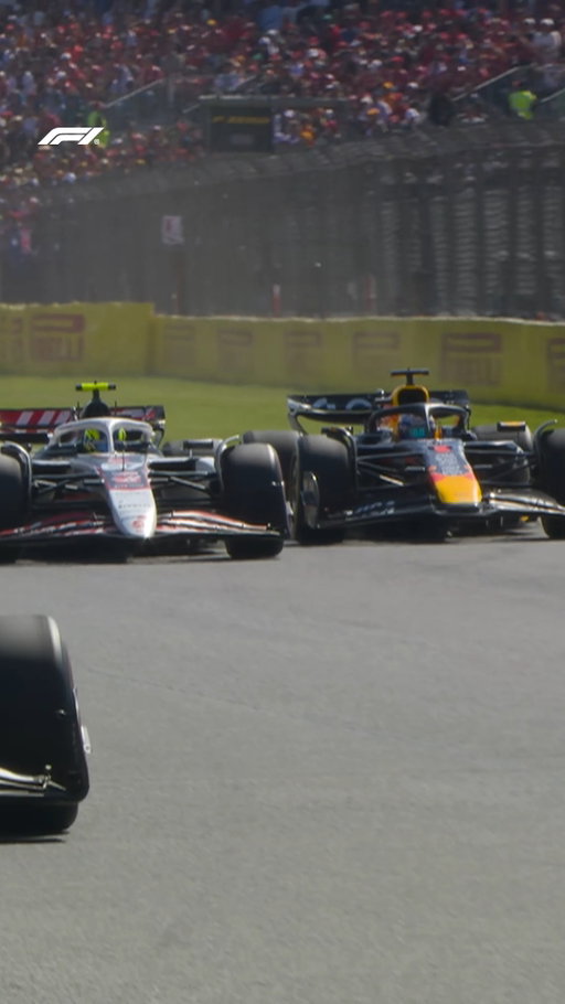 The moment Ollie Bearman took on Max Verstappen... and WON 💪

#F1 #Formula1 #MexicoGP