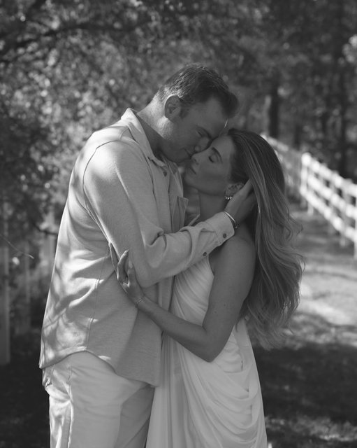 I think you’re supposed to take engagement photos right after you get engaged not a couple weeks before the wedding but we’ve never loooved the typical timing of things 🥰🥹🤍💍