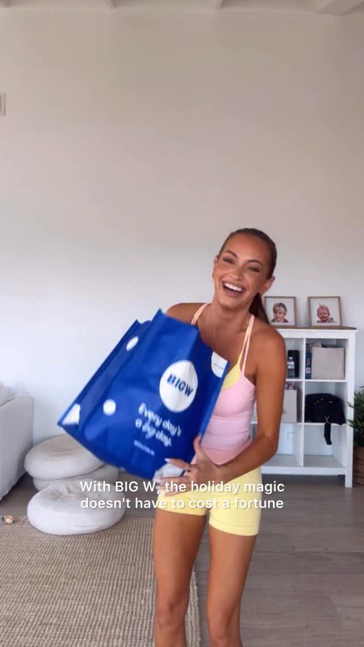 @bigwaustralia has got our little one’s stockings covered this year! Holiday magic doesn’t have to cost a fortune, I got the cutest clothing for the girls and some Christmas clogs Lincoln is going to LOVE! Who knew I could get all of this at BIG W, thank you for making out Christmas shopping nice & easy! #ad #BIGW #bigwaustralia