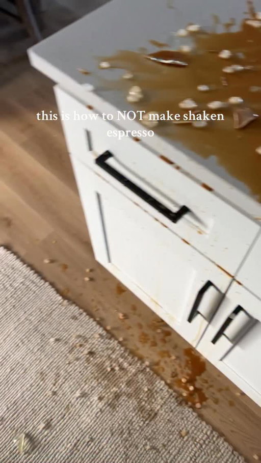 YUP THATS ME. The glass from that jar did me so dirty🫠🤩 #icedcoffee #shakenespresso #shakennotstirred #coffeeathome #coffeefromhome