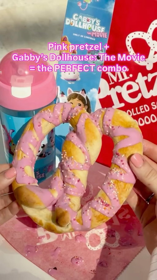 Mr. Pretzels bites or pretzel, which one are you choosing? Both are loaded with sprinkles, sparkles and Gabby’s Dollhouse: The Movie magic! 💖🥨

See Gabby’s Dollhouse: The Movie, Only In Cinemas!

#gabbysdollhousethemovie #gabbysdollhouse #mrpretzels