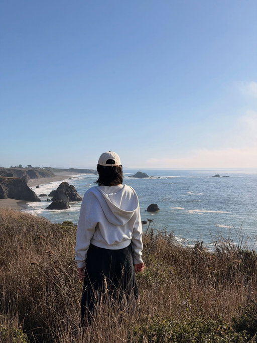 NEW HOBBY UNLOCKED 🐠🦀🌊 I signed up for a kelp identification & harvest workshop for my first weekend in SF and unlocked a new rabbit hole to go down! Seaweed is kinda epic…and awesome…and crunchy…??? 
Apparently you can just nibble them off the rock like a little snack on-the-go??? Well, I’m still alive 1 week later…

And I WILL be nibbling again, clean waters provided

Sincerely,

Kelp Girl & Laver Boy

(P.S. Tomorrow we move into our new apartment 🫨🫨🫨)
