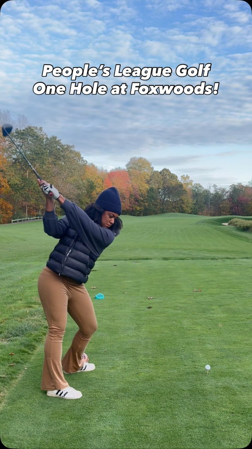 Team Top Dawgs vs PB&J. They heckle. We handle. @gavinflo the heckler @_snappygilmore the teammate You'll have to tune in to see who wins this challenge!  @peoplesleaguegolf 

thanks @foxwoods @lake_of_isles for having us out!