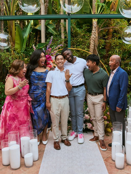 Everybody say LOVE!! 😭❤️ My little brother @paulscript just got engaged!😭🥹❤️ so happy to have been able to help @sbarnes34 put this surprise proposal together, you did that! ❤️ you can watch the entire emotional moment now on my #linkinbio 🫶🏽 
#surpriseproposal #engagementday #loveislove #littlebrother #sayyes #patrickstarrr
