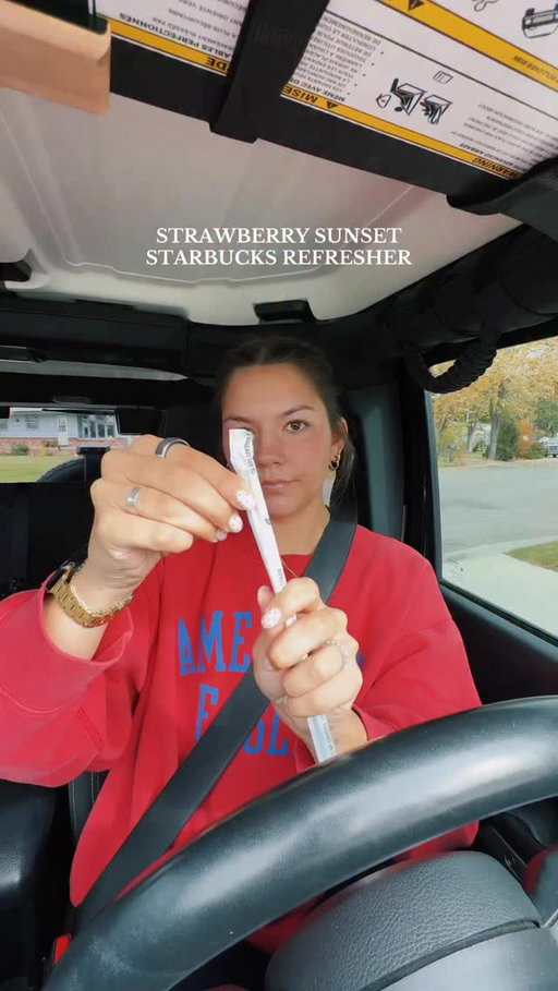 OMG THIS DRINK IS SOOO GOOD!! ❤️🍓🌅 @starbucks 
 How to order : Strawberry açaí refresher with lemonade and no berries, with passion tango tea! #lifestyleinfluencer #strawberrysunsetrefresher #drinkvlog #starbucksdrinks #starbucksrefreshers