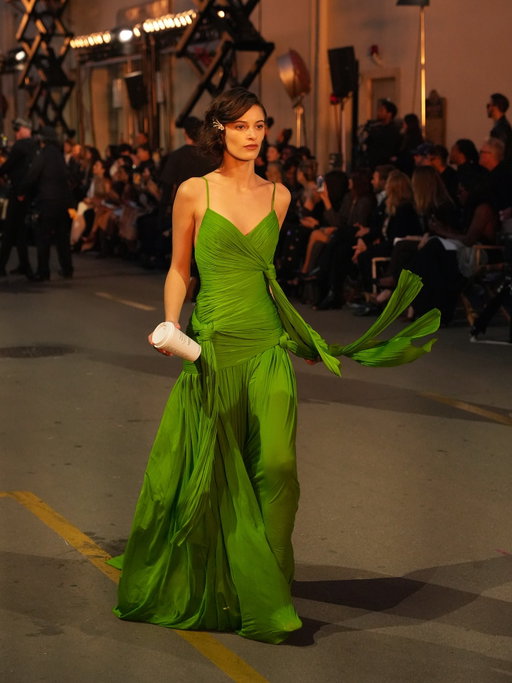 Last night at #VogueWorld: Hollywood, @avametzgerr wore a custom dress by Tory Burch in hand-knotted Japanese jersey. Tory interpreted the iconic green dress in “Atonement,” designed by Jacqueline Durran for Keira Knightley. #ToryBurchResort26 #ToryBurch