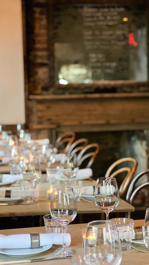 Hidden in the heart of Charleston, is the most romantic dinner spot you can find.

@cheznouscharleston feels like a love letter to France. Intimate tables, candlelight, and a menu that changes daily — every visit brings a new experience.

This restaurant easily sits in my top 5 dining experiences in Charleston, I could not recommend it enough!

#chsfoodie #downtowncharleston #explorecharleston #charlestonfood #datenight #romanticdinner #chseats #chseatslocal