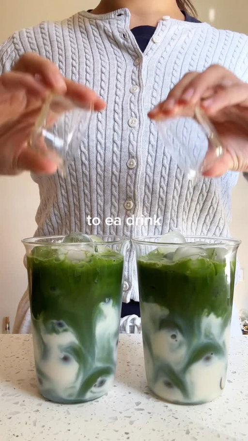 a little late to the infused milk party, but i’m here now!! tea is sooooo good. halve the recipe if you’re only making one drink!! #matcha #earlgrey #tea #matchalatte #homecafe #recipe #matcharecipe #earlgreymatcha #namimatcha earl grey matcha latte ratio