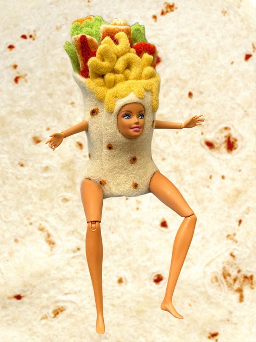 Carb on Barb with the PERi-Mac Wrap from @nandosuk 🔥 

#nandosuk #cheekynandos #perimacwrap #nandos #ooakdolls #ooakdoll #artdolls #artdoll #softsculpture #dolls #dollstagram #dollsofinstagram #dollmaker #macandcheese