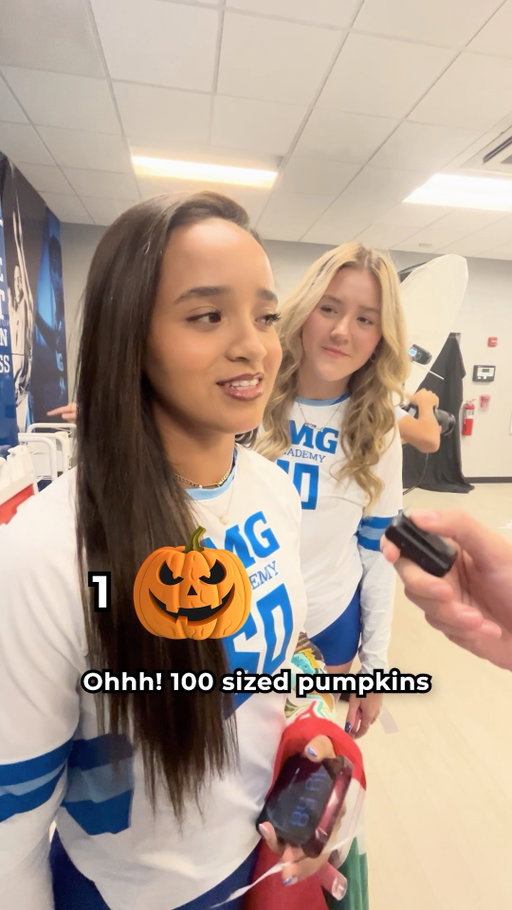 100 🏐-sized 🎃s, or 1 scarecrow the size of a ✈️?