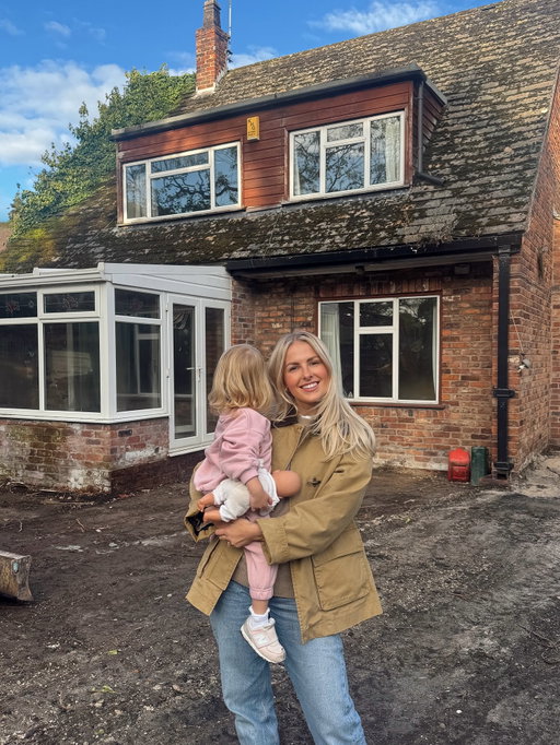 new project unlocked… time to build our dream family home 🏡👷🏼‍♀️

(p.s. zoom in on the conservatory window…. 🦋🥹)