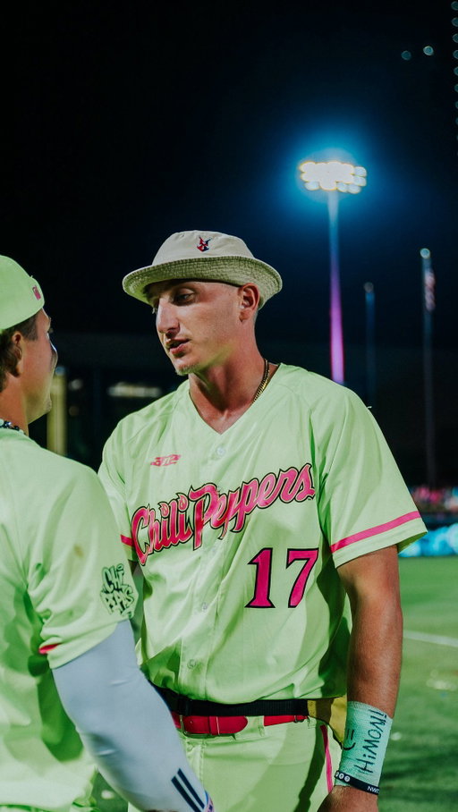 Always making my guy @maxfries3 work over there at first base. Can’t wait to see what I put him through on the 2026 @gochilipeppers tour.

#pfp #baseball #worldseries #ohtani #playoffs #pitching #mlb
