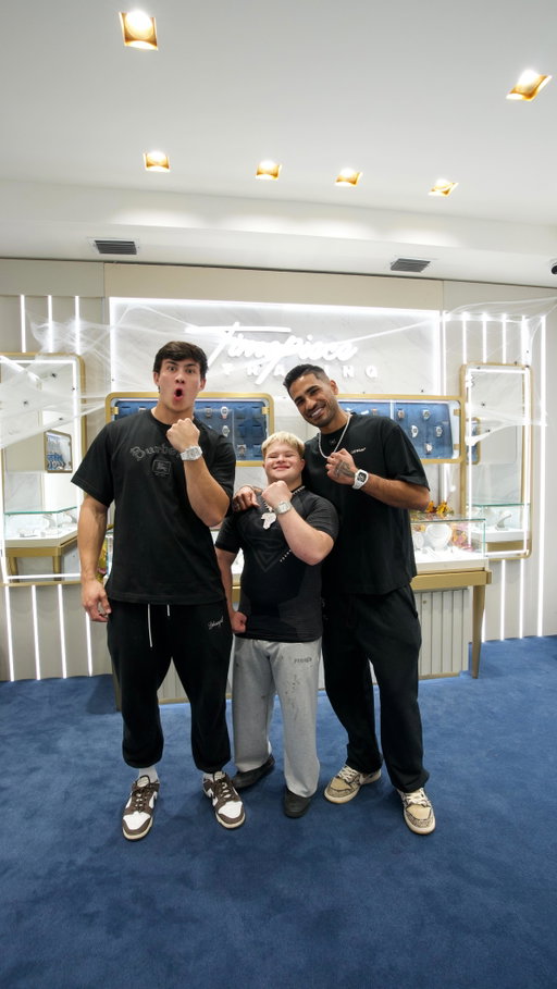Every time my brother @togi walks into TPT HQ, my blood pressure goes up 😅⁠
⁠
For the THIRD time in a row, he somehow managed to beat me for a free watch… and this time it wasn’t even a coin flip.⁠
⁠
We switched it up to rock, paper, scissors, and I still got smoked 💀⁠
⁠
Togi brought his boy @leiithegoat with him too, who walked out with a fully Bussdown Cartier!⁠
⁠
And if you remember from last time… Togi’s Richard Mille Chandelier was finally ready for pickup and yes, it hurt to put it on his wrist 😭⁠
⁠
Much love always brother, enjoy the pieces and the streak while it lasts 😉