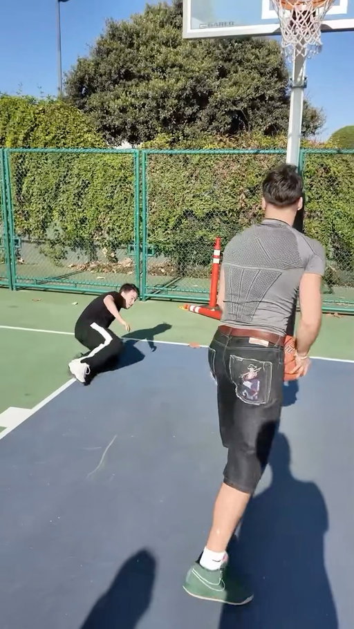 There’s No Such Thing As a NORMAL 1v1 Vs @steiny …🤨🤦🏻‍♂️😂

#reels #basketball #streetball #ballislife #dunk #anklebreaker #mattkiatipis