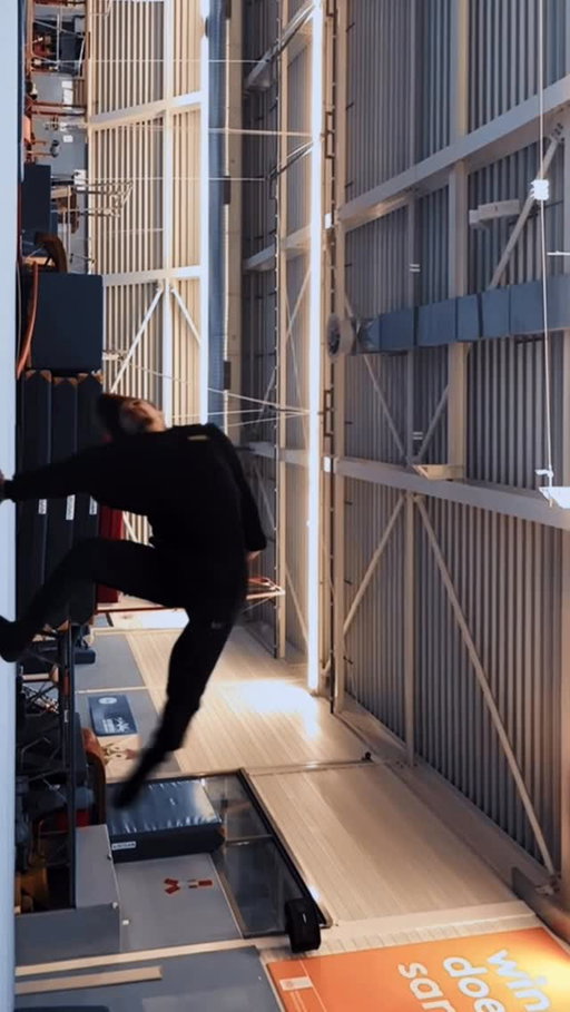 ⚡️ B r o k e n  R a i z 
- Comeback season - 

#tricking #powertricking #acrobatics #movementarts #fitness #mobilitytraining #bodycontrol #athleticperformance #dance #movementart