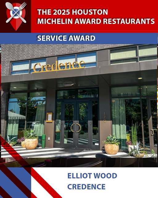 Congratulations to Elliott Wood of @CredenceHTX for the prestigious @MichelinGuide Service Award! 🥇 #houston #houstontx #houstonmichelin #michelinawards #texasmichelin #houstonfoodfinder #houstonrestauranfs