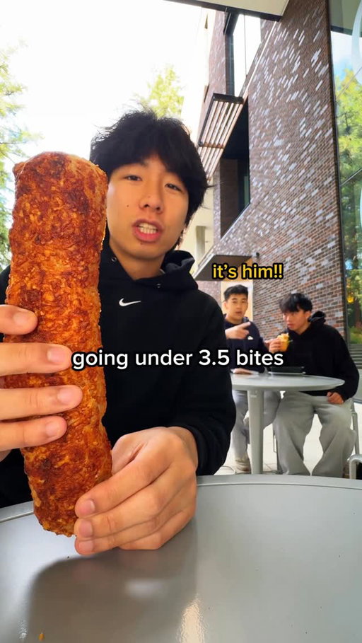 he snuck up on me 😳 FOLLOW FOR PART 3 #rizz #chaewon #costco