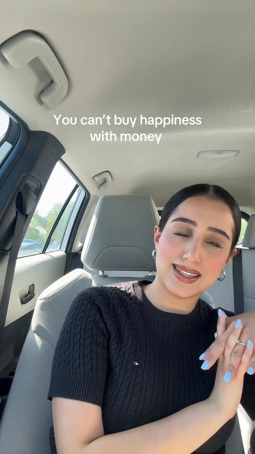 Money can’t buy you health or time…..everything else pretty much yuhhh. If you can’t be happy with your money, let others be hehe 😌

⁣
#money #rich #wealth  #desi #punjabi #relatable #comedy #indian #brown #reelitfeelit #reelkarofeelkaro #pakistanimemes #indianvines #indianmemes #trending #viral #vancouverblogger #canadianblogger #canadianinfluencer #vancouverinfluencer #vancouveractor