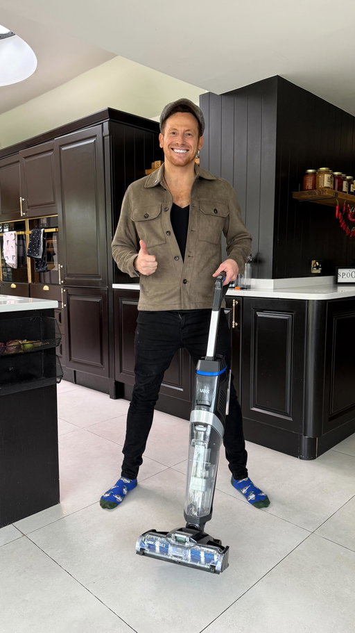 AD | SWASH10 for an EXTRA 10% off the full Vax Black Friday range 🙌

Three machines. Thirty minutes. Whole house sorted. 

Glide 2 for the hard floors, SmartWash for the carpets, and SpotWash for the tough bits 💪

Easy, quick and the house smells unreal after.

#vaxcleanhome #blackfriday