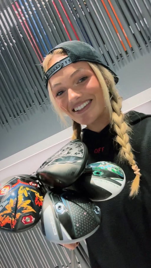 🔔 GIVEAWAY 🔔 @parishilinskigolf is giving away four limited edition DS-ADAPT drivers to four lucky winners! 
All you have to do is:
1️⃣ Like this post
2️⃣ Share this post to your story
3️⃣ Follow @cobragolf on YouTube! (Link in bio) 
4️⃣ Comment which driver you’d want to win

Giveaway closes at 11:59pm PST on Friday, Oct 31 and winners will be notified by the official @cobragolf IG.