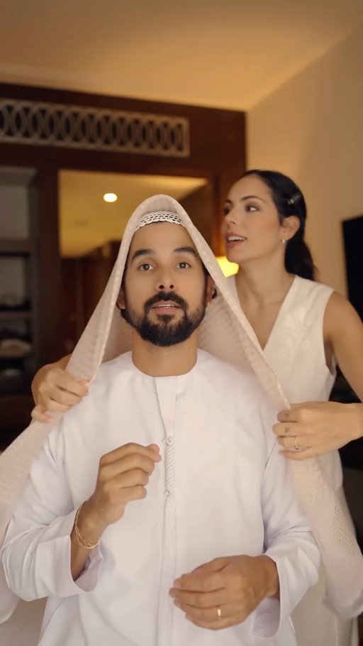 Do I look like a local from Dubai? 😅🇦🇪

I’ve always been curious about the traditional clothing here, and today I wanted to experience it with all my respect and admiration for this beautiful culture.
I made sure to get a high-quality outfit, because I wanted to truly feel what it’s like to dress this way how the fabric moves, how comfortable it feels.

And honestly… I loved it.
The fabrics, the details, the finishing, the softness everything is just spectacular.
If I were from here, I’d dress like this every single day.

Thank you, Dubai, for inspiring with your culture, your elegance, and your hospitality.
With all my respect and appreciation.
——————
¿Pareceré dubaíno? 🇦🇪

Siempre tuve curiosidad por la vestimenta tradicional de Dubái, y hoy quise vivir la experiencia con todo el respeto y admiración hacia esta cultura.
Me aseguré de conseguir una ropa de excelente calidad, porque quería sentir realmente cómo se viste aquí: cómo se mueve el tejido, lo cómodo que resulta y la elegancia que transmite.

Y sinceramente… me encantó.
Unos tejidos, unos acabados, unos detalles… una fluidez y una suavidad espectaculares.
Si yo fuera de aquí, vestiría así todos los días.

Gracias a Dubái por inspirar con su cultura, su estilo y su hospitalidad.
Con todo mi respeto y cariño.
#mensfashion #dubai #grwm #arabic