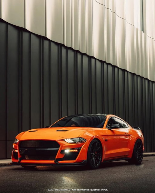 Looks as loud as it sounds. The Ford Mustang® GT in Twister Orange. 

📸: @cheeto_5.0_ and @photoseuss