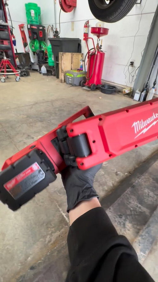 @milwaukeetool m18 boom light or aka the sun underneath your car. Ideal for heavy duty mechanics btw.