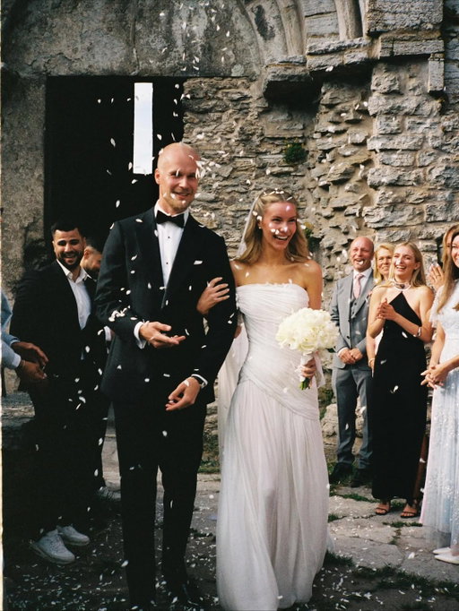 Congratulations to Elias and Katelyn! 💙

(📷/ @_eliaspettersson)