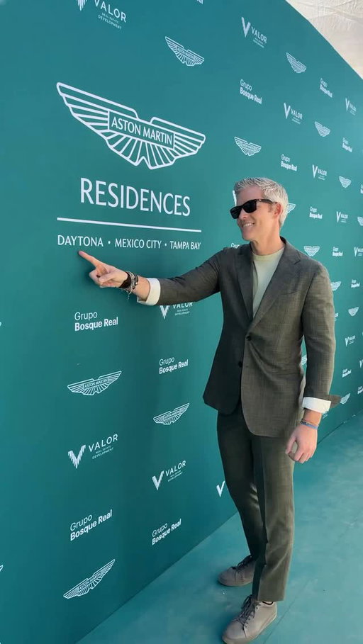 Every drive deserves a destination… Aston Martin has arrived in Daytona… welcome to @astonmartinresidencesdaytona in collaboration with @valorrealestateusa and @grupobosquerealmx