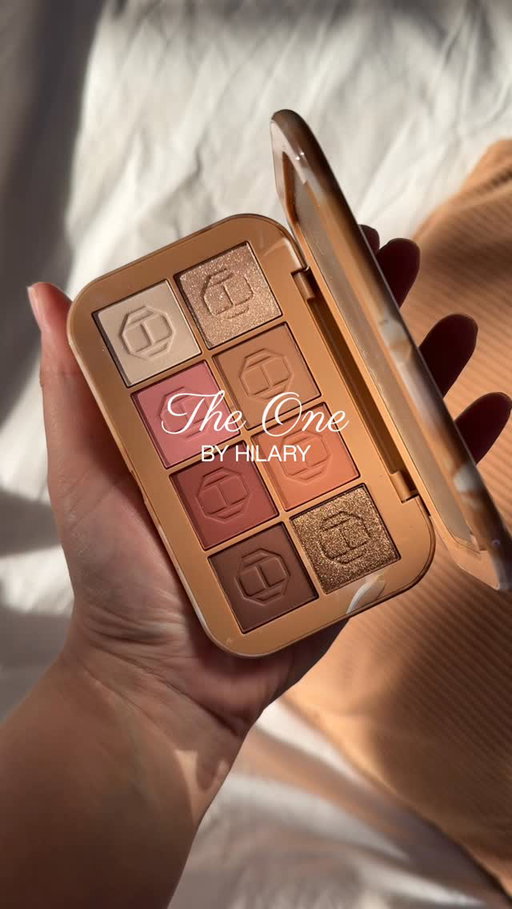 ‘The One’ - Hilarys Dream Palette 💖  #ADGifted

Eight perfectly curated shades to create endless neutral eye looks. They have been designed to blend effortlessly and layer beautifully with each other and I love that there are two shimmer shades too. 

Alongside the palette, Hilary has created Soft Set Eye primers that come in three different shades to enhance the shadow layered on to it. There is also the addition of 5 new ete brushes to help create endless eye looks!

I cant wait to have a play around with these 💖

@holmebeauty #holmebeauty #eyeshadow #melbournebeauty #beauty #makeup #melbournebeautyblogger #melbourneinfluencer #ausbeauty #ausbeautybabes