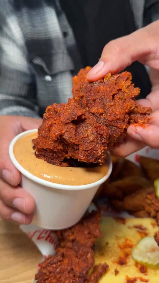 We always think we can handle the highest spice level… then leave looking like we just ran a marathon 🥵

@theredchickz just opened in Woodland, and the owners + staff couldn’t be nicer. There are tons of hot chicken spots in the area, but the one thing we’d say about this spot i the chicken stays super crispy even when it’s drenched in sauces.

Here’s what we got:
🧀 Cheese Curds - $2.00
🥪 French Toast Sandwich - $14.50 
🍔 Honey Butter Sandwich - $13.50
🫕 Mac N Cheese - $1.00 
🍗 3 Tenders w/ side - $16.00 
🫕 Sauce: Comeback sauce (we dip the tenders in) - $5 of 8oz cup and 50c for the single 

📍The Red Chickz - 2115 Bronze Star Dr #140, Woodland, CA 95776