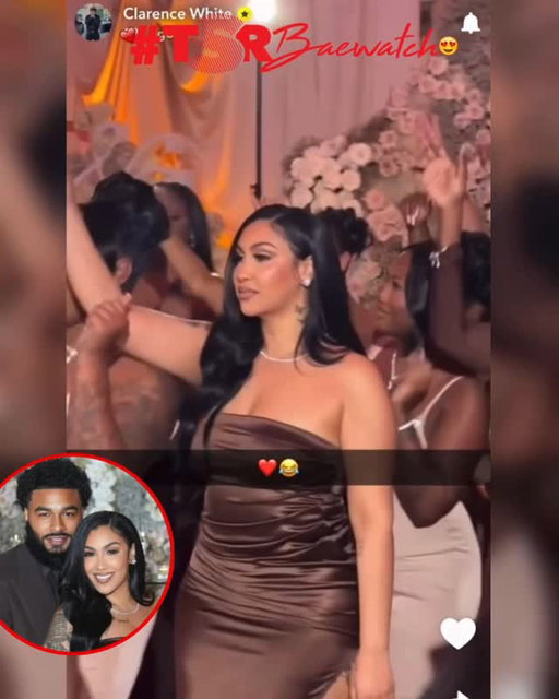 #PressPlay—#TSRBaeWatch: Not the petals!😩 #ClarenceNYC had the camera ready for #QueenNaija to catch this bouquet at #Rissa and #Quan’s wedding.💍 (📸:@tonesmelanin) ✍🏾:#TSRStaffJR