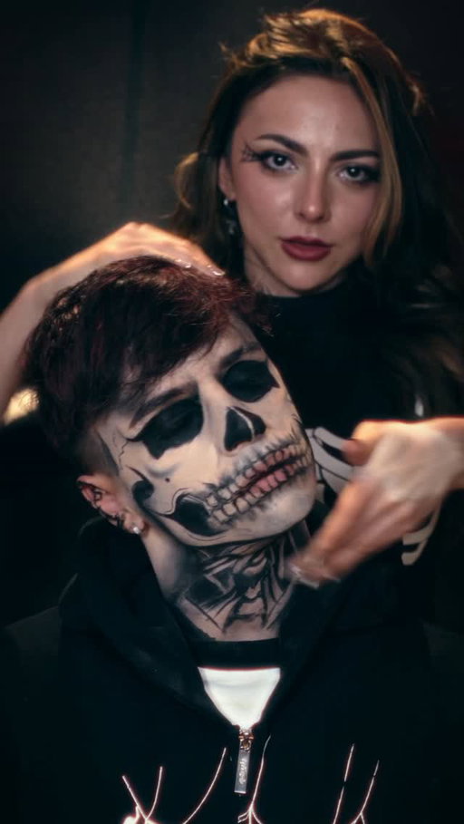 @mernuel_ as Tate Langdon 💀🖤
.
Gracias Manu x tenerme en cuenta!! :)) #halloween #makeup #transition