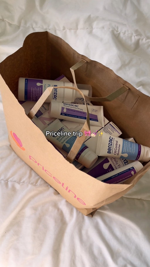 Skincare shopping at @pricelineau fixes everything 🩷🛍️💁‍♀️🪄

ALWAYS READ THE LABEL AND FOLLOW THE DIRECTIONS FOR USE. Benzac AC is indicated in the treatment of mild acne. 

#BenzacAU #SkinCare #SkincareEssentials