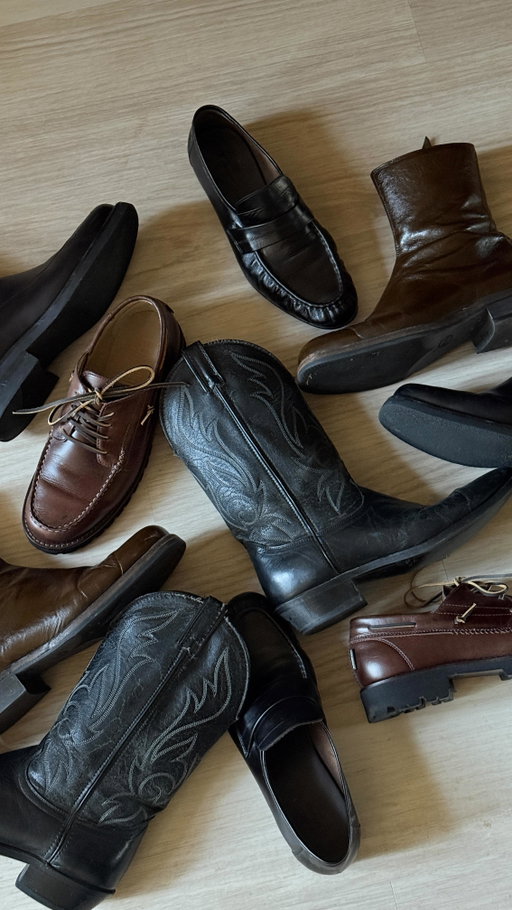 Current Shoe Rotation 👞 

mens shoes - mens fashion - mens style inspo - mens leather footwear - mens boots - mens outfit inspo - mens outfits - mens shoe rotation - loafers - boots - fall footwear - shoes for fall 

🏷️: #mensfashion #mensstyle #outfitinspo #mensshoes #fallfootwear #shoerotation #mensboots #mensoutfitinspo