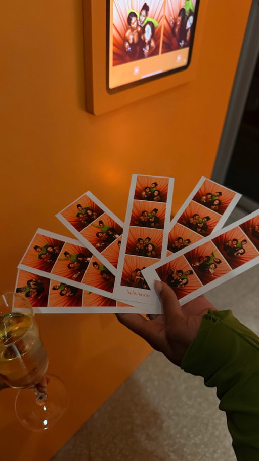 Adobe Firefly is my new go-to for my creative projects, including creating the ultimate photo dump 📸 #adobepartner @adobefirefly