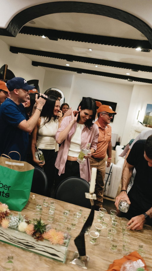 Texas, we’re here 🤠

Your perfect tailgate lineup: @drink818 and @ubereats 

#CNCexperiences
