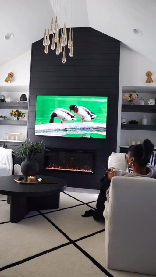I thought this little corner was finished, then I found the @hisense_usa U6 Series Mini LED TV. It fits right into my design, brings crisp 4K, rich color, and room-brightening contrast, and it doesn’t blow the budget. Luxury is not spending more. It is designing smarter. See it in person at @bestbuy 

#upgradeseason #ad
#diyhomeprojects #diyhomeideas #affordablehome #affordablehomedecor