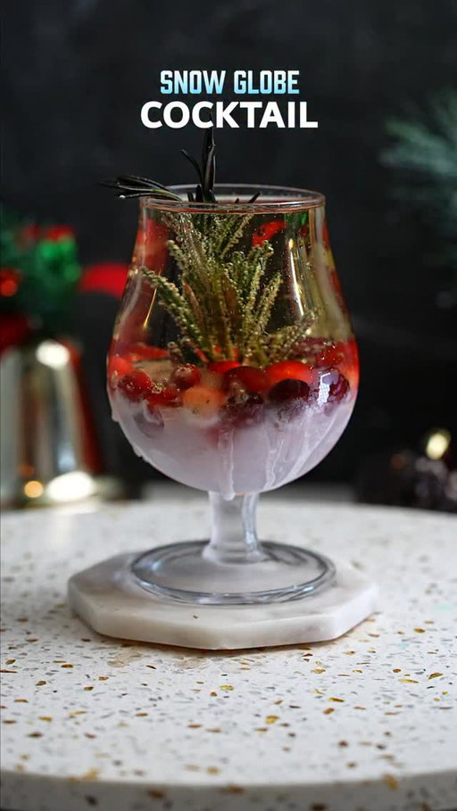 ✨ Comment “BOOK” and get 50% OFF my first exclusive 246 Cocktail Recipe Book! 📚🍸 

This cocktail was so much fun to make! 🎉✨ It makes your champagne very festive and beautiful, super easy to make and perfect for enhancing the night’s beauty. ✨💖

Don’t forget to send me pictures if you ever make it! 📸🍹 Let me know in the comments below what you think about it! 👇💬

Recipe:
🍒 1 cup cranberries
🌿 1 stalk rosemary
💧 2 oz. water
🥂 Topped with champagne

Give it a try and enjoy the sparkling vibes! ✨🍾 Cheers to beautiful nights! 🌙✨”

#ChristmasCocktail #HolidayCheers #ChristmasSpirit #CocktailTime #Mixology #CheersToTheHolidays #FestiveDrinks #DrinkUp #HolidayRecipes #MerryMartini #ChristmasDelights #cocktail #bar #bartender #bartenderlife #cocktailsrecipe