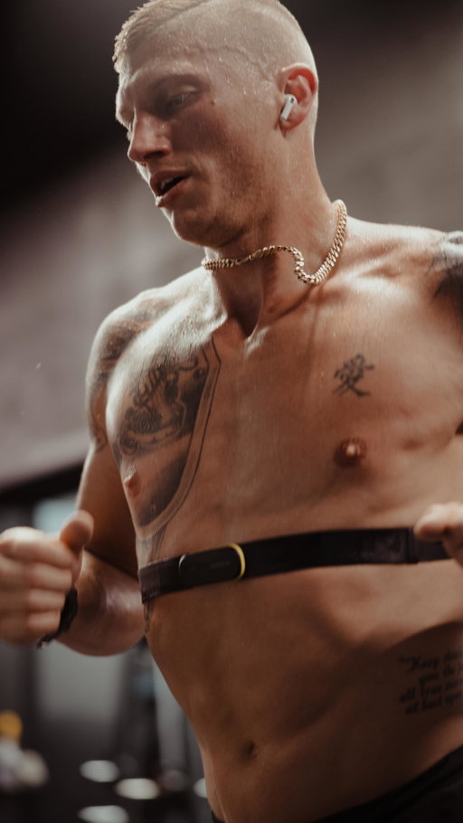 Do Hard Things / Ep. 09

@colelearn’s story isn’t just about training — it’s about transformation.

Years ago, he was lost in addiction, searching for something to give his life direction. Fitness became that anchor. What started as a way to fight his demons became the discipline that rebuilt his life, one rep, one step, one hard thing at a time.

Now, he’s not just surviving, he’s leading from the front. As a hybrid athlete and gym owner, Cole pours that same fire into his community, proving daily that no one is too far gone to turn it around. His journey from rock bottom to the top of the HYROX podium is a testament to what’s possible when pain becomes purpose.

After his breakout win at HYROX Boston, Cole stands on the edge of the sport’s highest stage — the Elite 15. But no matter what happens next, he’s already won something greater: the strength to keep going, and the courage to never look back.

Because for Cole, and for all who share his fight, the mission stays the same: Do Hard Things, every damn day.

#DoHardThings