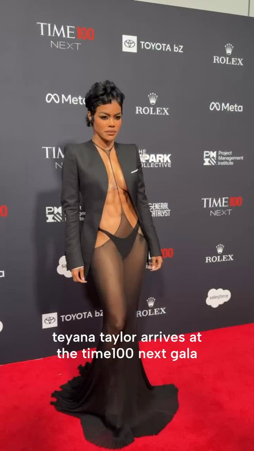 Our former InStyle NOW cover star, #TeyanaTaylor, tore up the #Time100Next gala red carpet in a @tomford gown that looked *taylor*-made for her. Still not over this look.

🎞️: @tesspetak