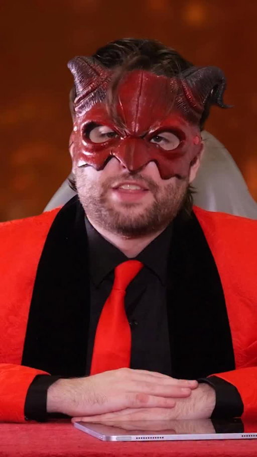 Evangelical Christians? Yeah not my favs 💔 Full vid on Extra Tugg now, link in bio #hauntedhouse #halloween #satan
