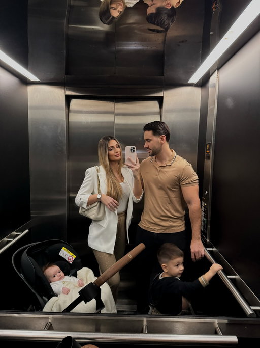 Family elevator selfie 🤍